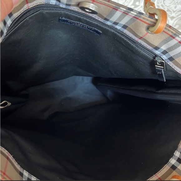 Burberry Tote Bag - Picture 5 of 9